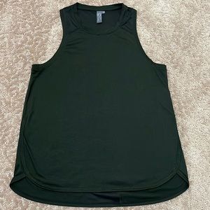 Sweaty Betty Pacesetter Run Tank in Olive Green - Size M